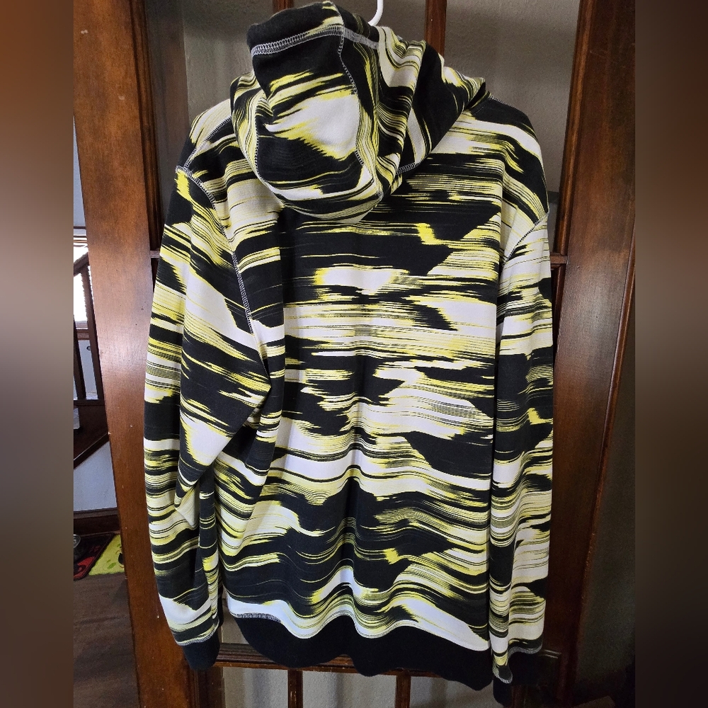 2xl puma hoodie - Picture 2 of 3